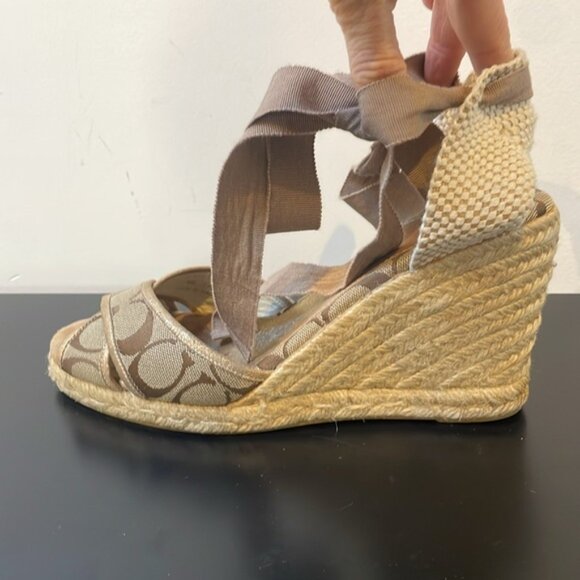 COACH women’s MILA LACE UP SANDAL SIZE 9B Khaki/Gold wedge open toe ankle strap - Picture 8 of 13